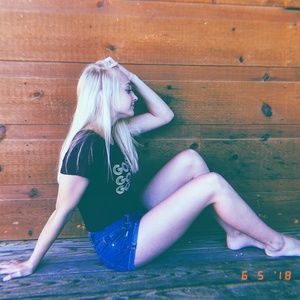 Meet your Posher, Alysa